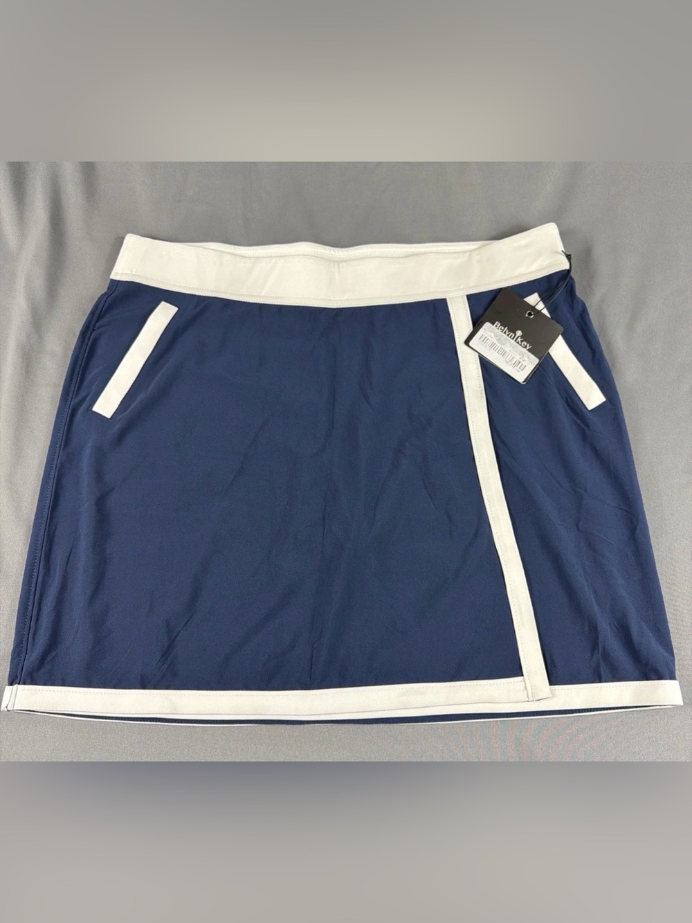 Belyn Key Womens Golf Skort Woven Wrap Large Ink Chalk Polyester NWT MSRP $110